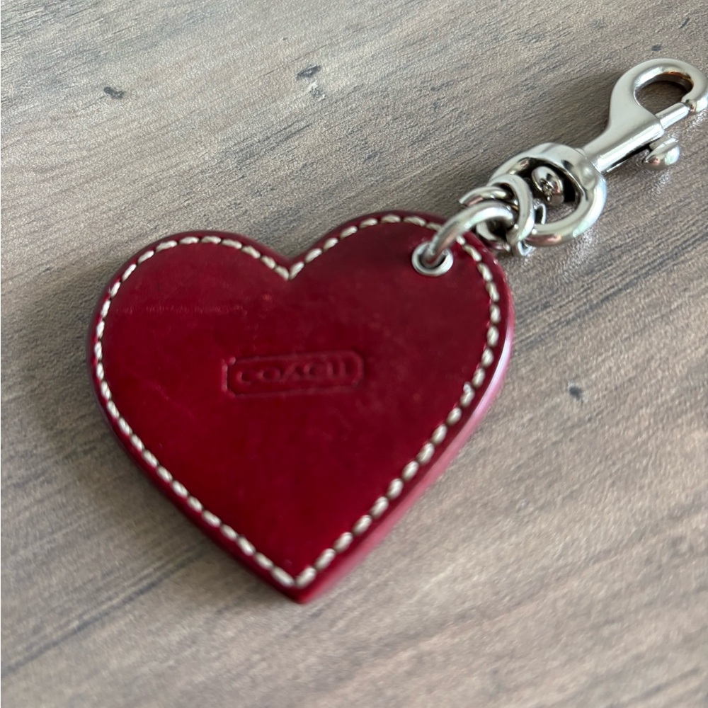 Coach Red Heart Leather Bag Charm and Key Chain Holder - Picture 2 of 2